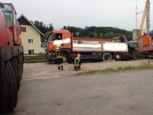 2017-07-26-LKW-Bergung-in-Wiesen-2