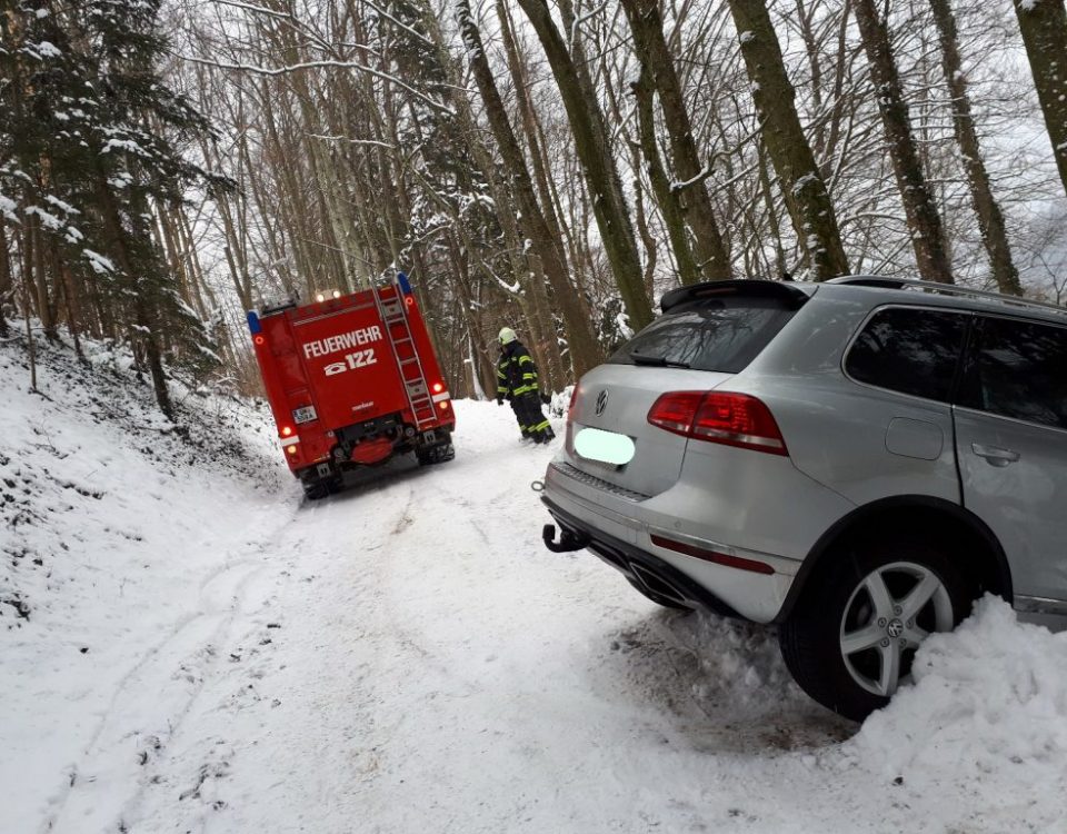 2018-02-22-Fahrzeugbergung-Aumühlweg