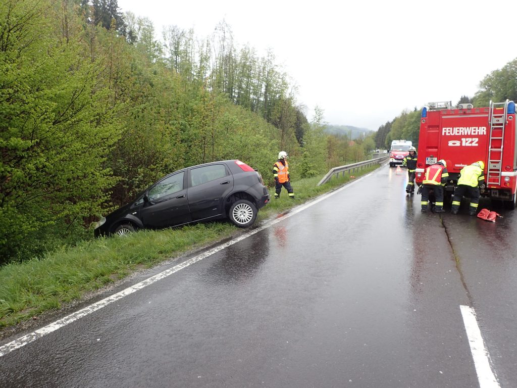 2019-05-05-Fahrzeugbergung-B145